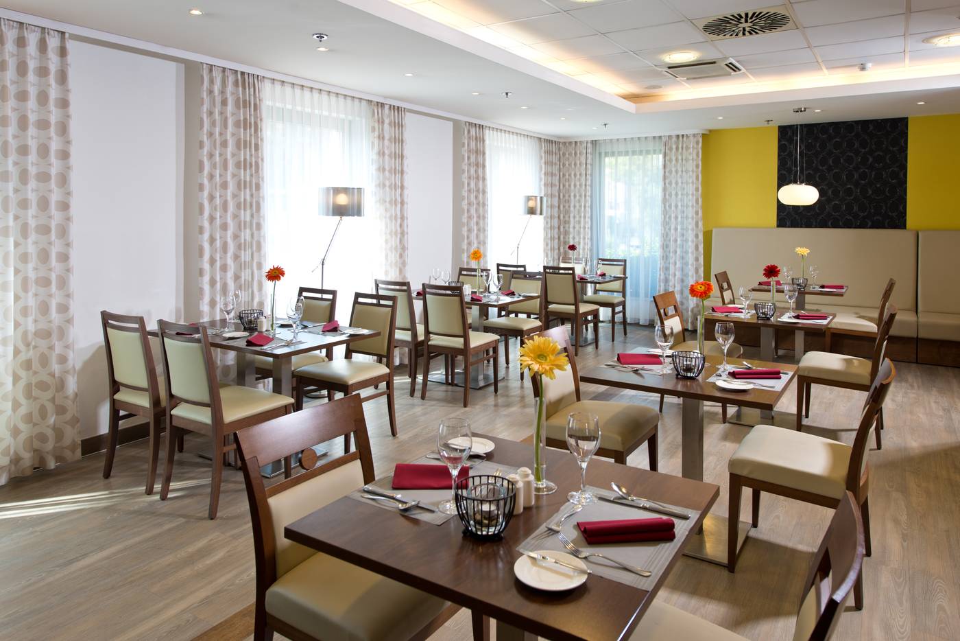 Achat-Hotel-Budapest-Restaurant-20
