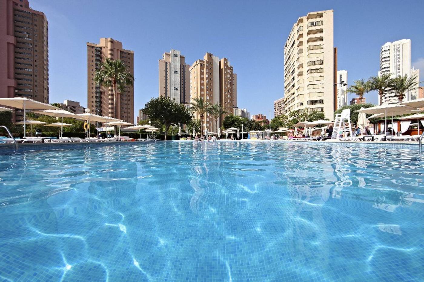 Sandos-Benidorm-Suites-Pool-2