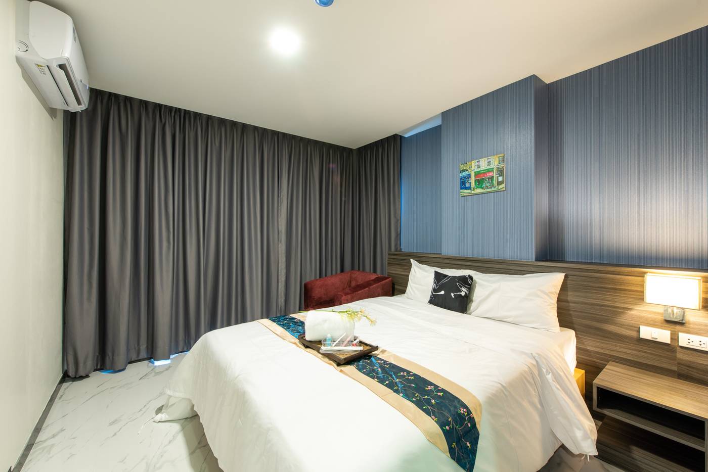 Metro-Hotel-Ratchada-36-by-ZUZU-Room-17