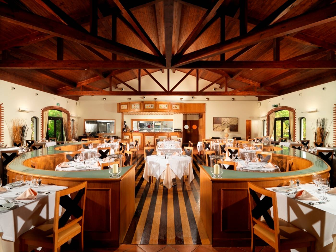 Pine-Cliffs-Hotel--a-Luxury-Collection-Resort-Restaurant-46