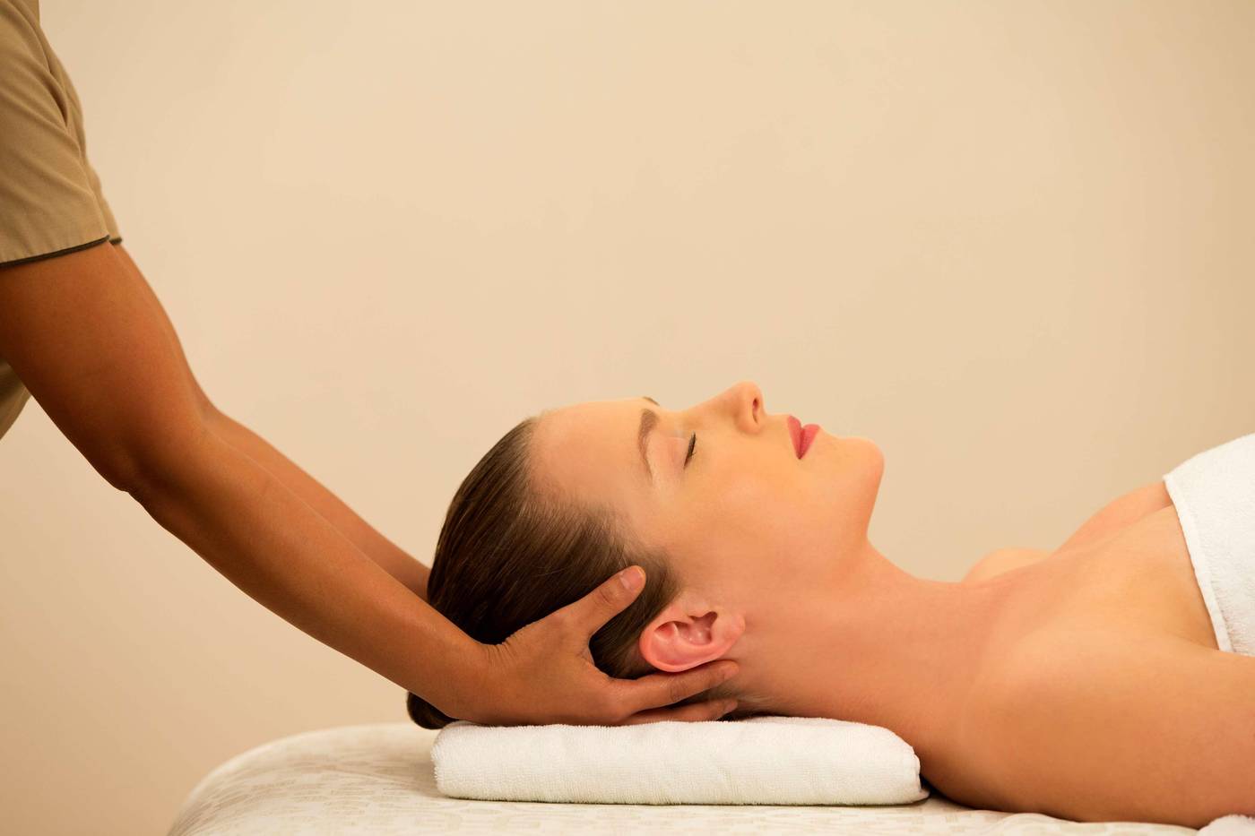 Hyatt-Regency-Dubai-Sports-and-Entertainment-63