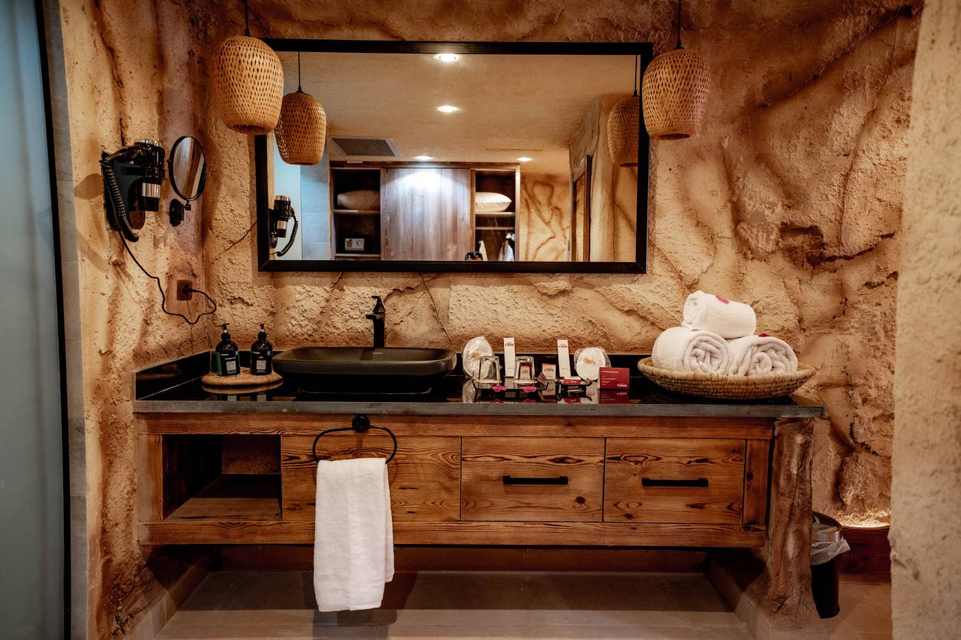 Caves Beach Resort - Adults Only (16+)