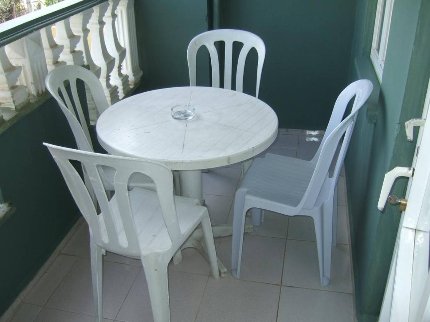 Club-Sunset-Apart-General-view-33