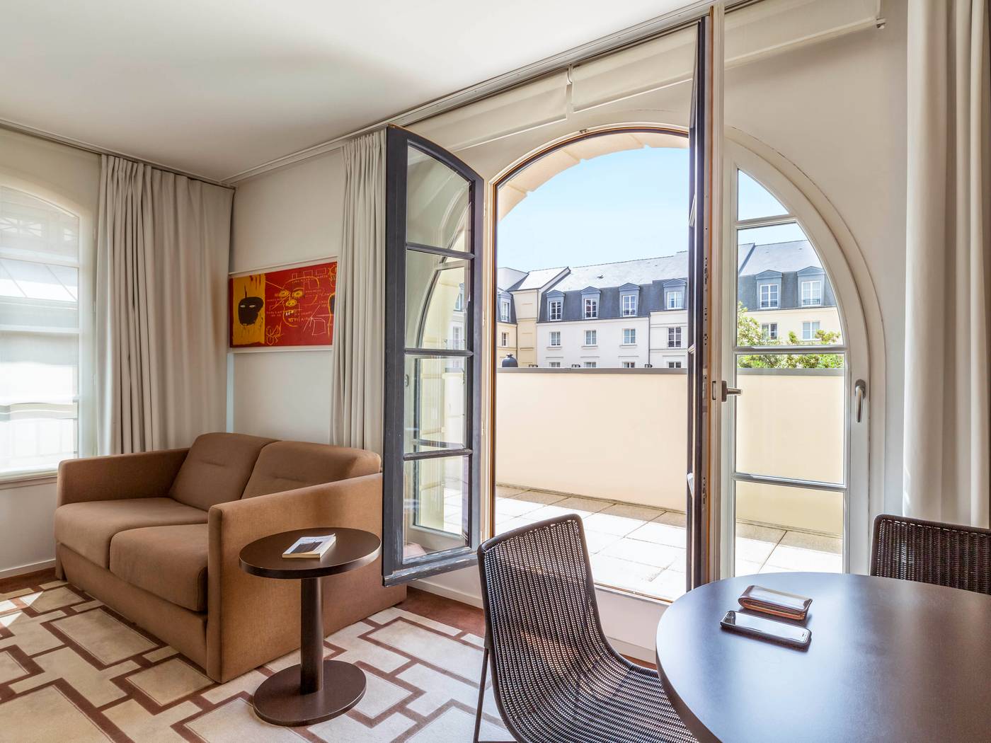 Adagio-Aparthotel-Serris-Val-d-Europe-Room-4