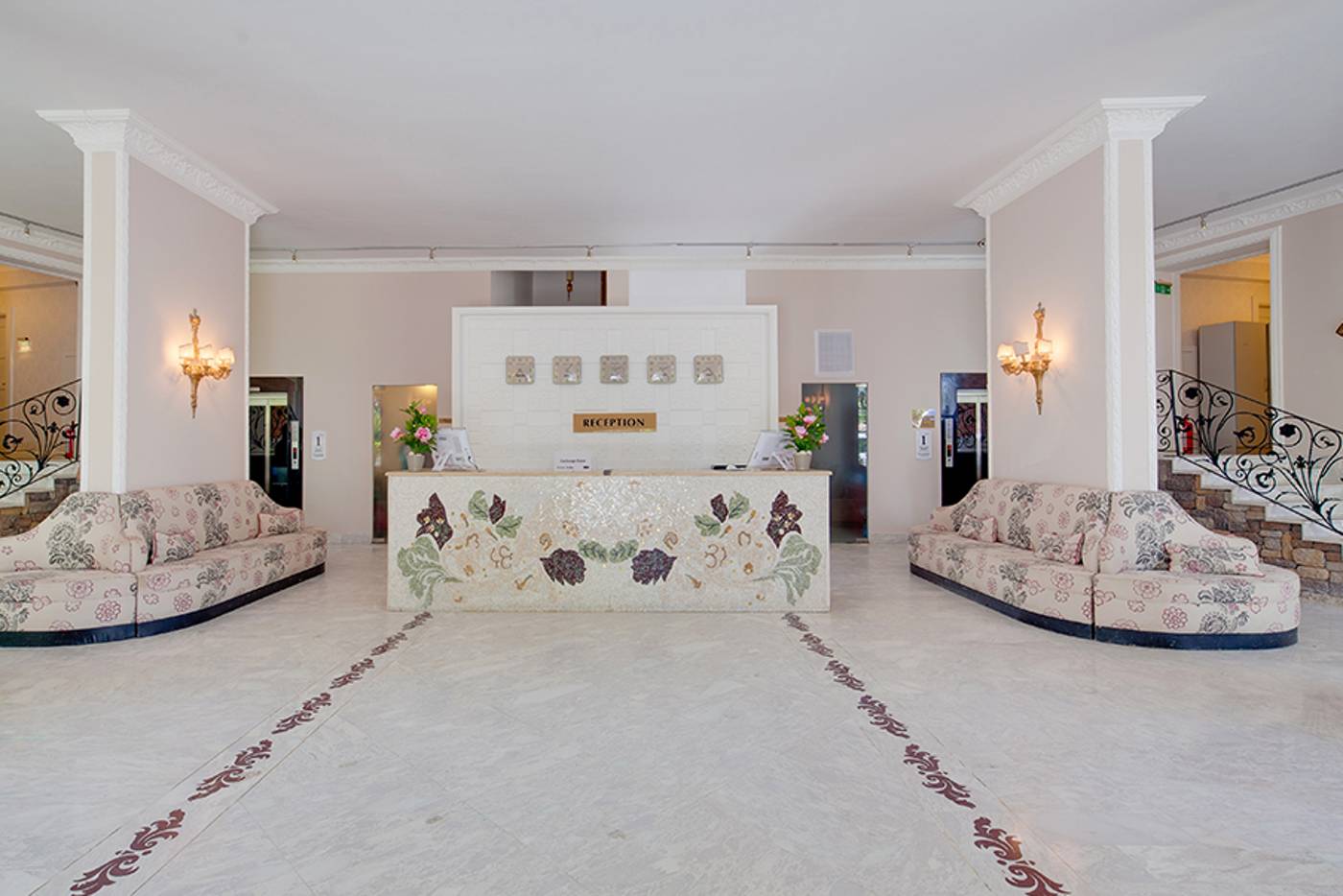 Mio-Bianco-Resort-Lobby-19