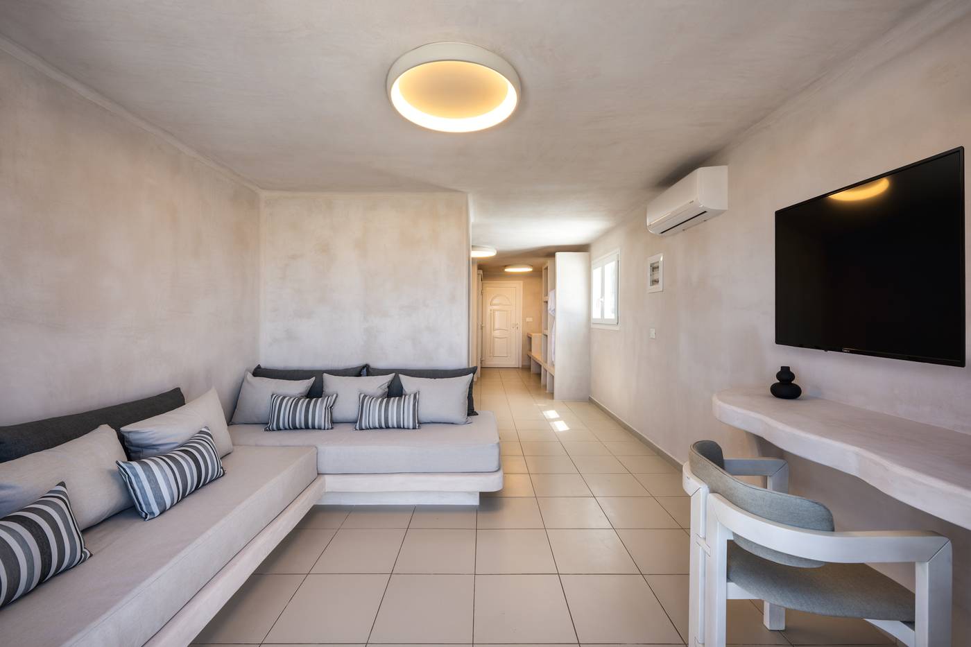 Aelia-Luxury-Suites-Room-41