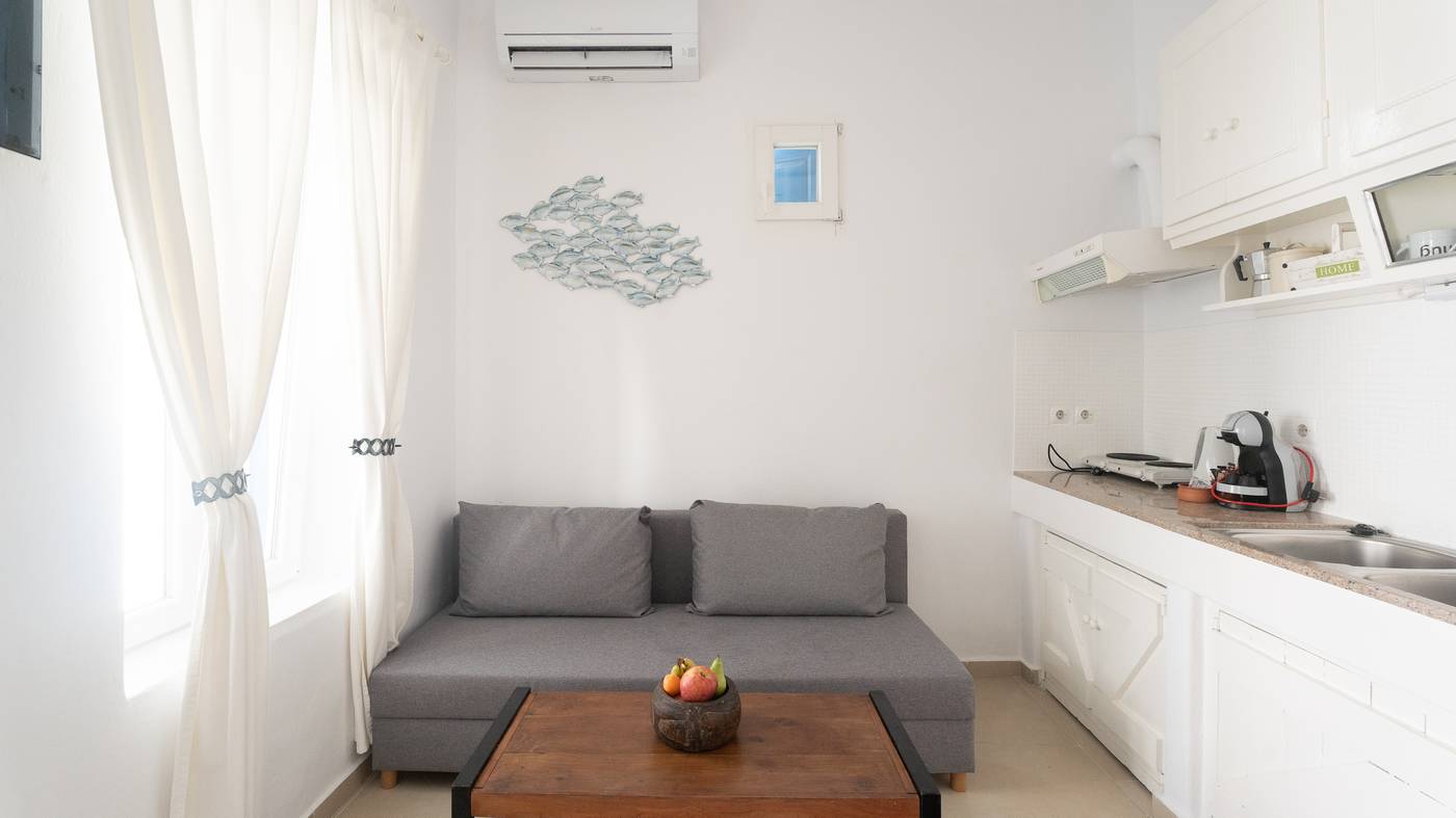 Eleanna's Suites Mykonos-Greece-Mikonos-Room-4