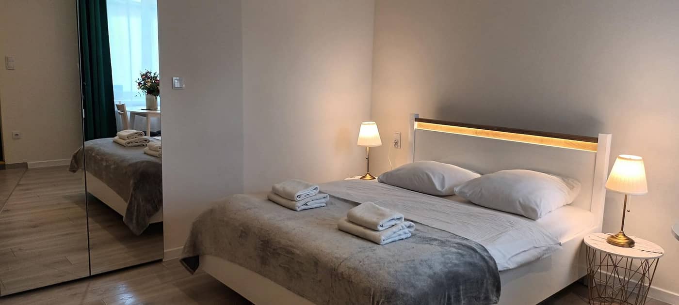 Cracow-Central-Aparthotel-Room-21