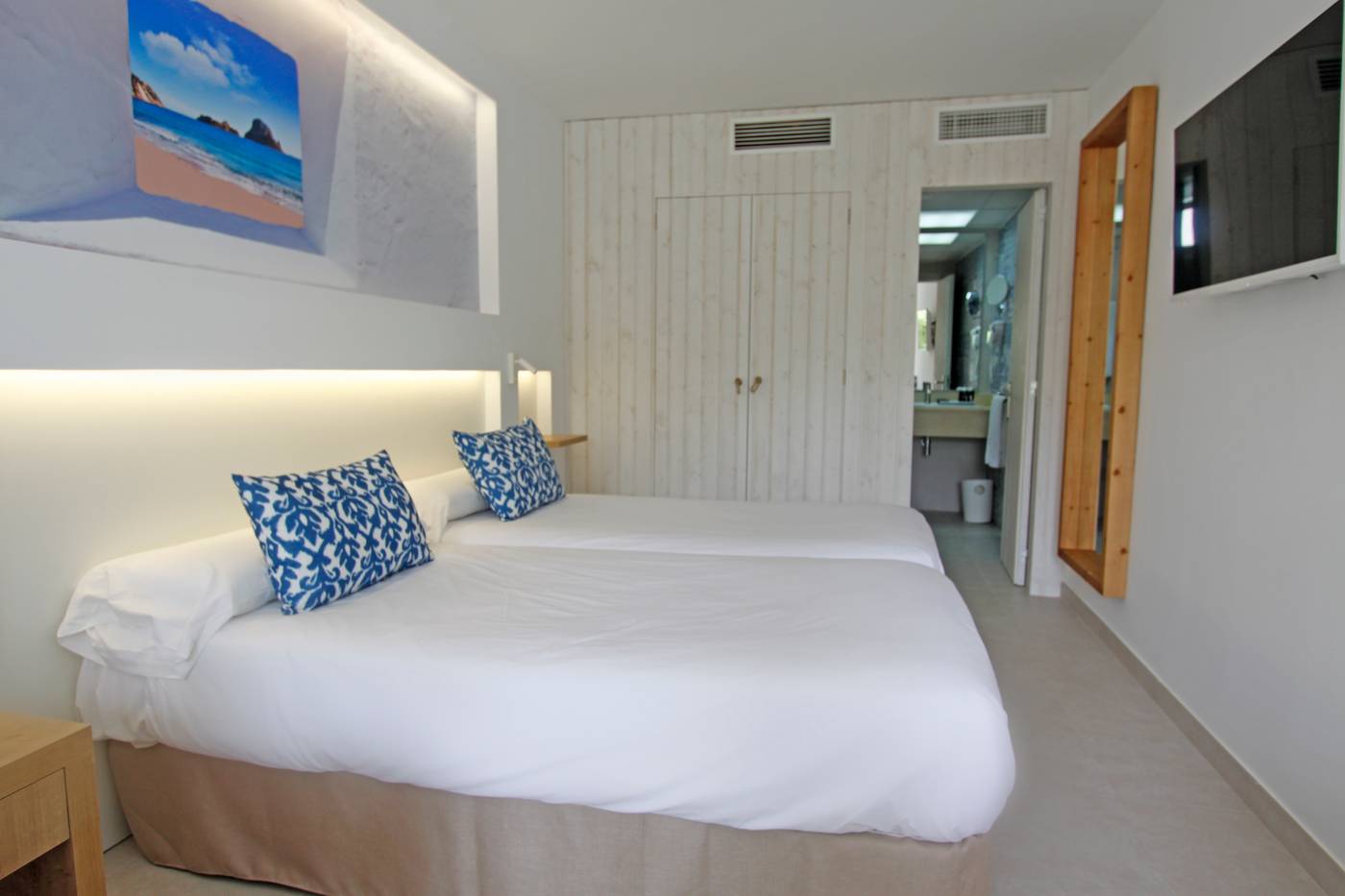 Portinatx-Beach-Club-Hotel-Room-31