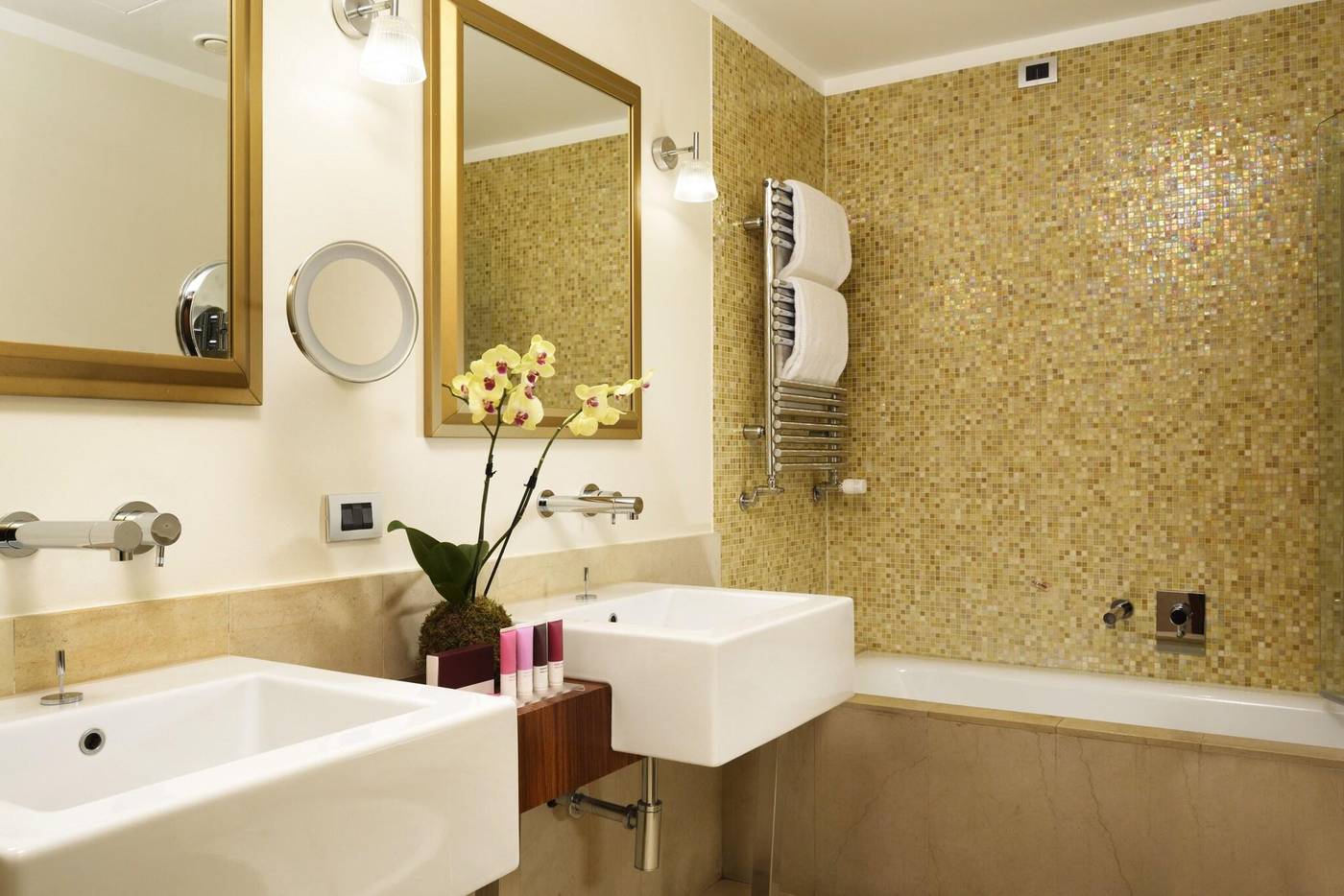 Enterprise-Hotel-Design---Boutique-Room-43