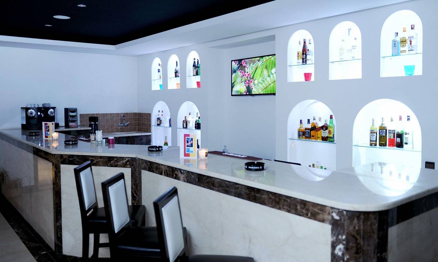 Blue-Sea-Le-Printemps-Bar-26