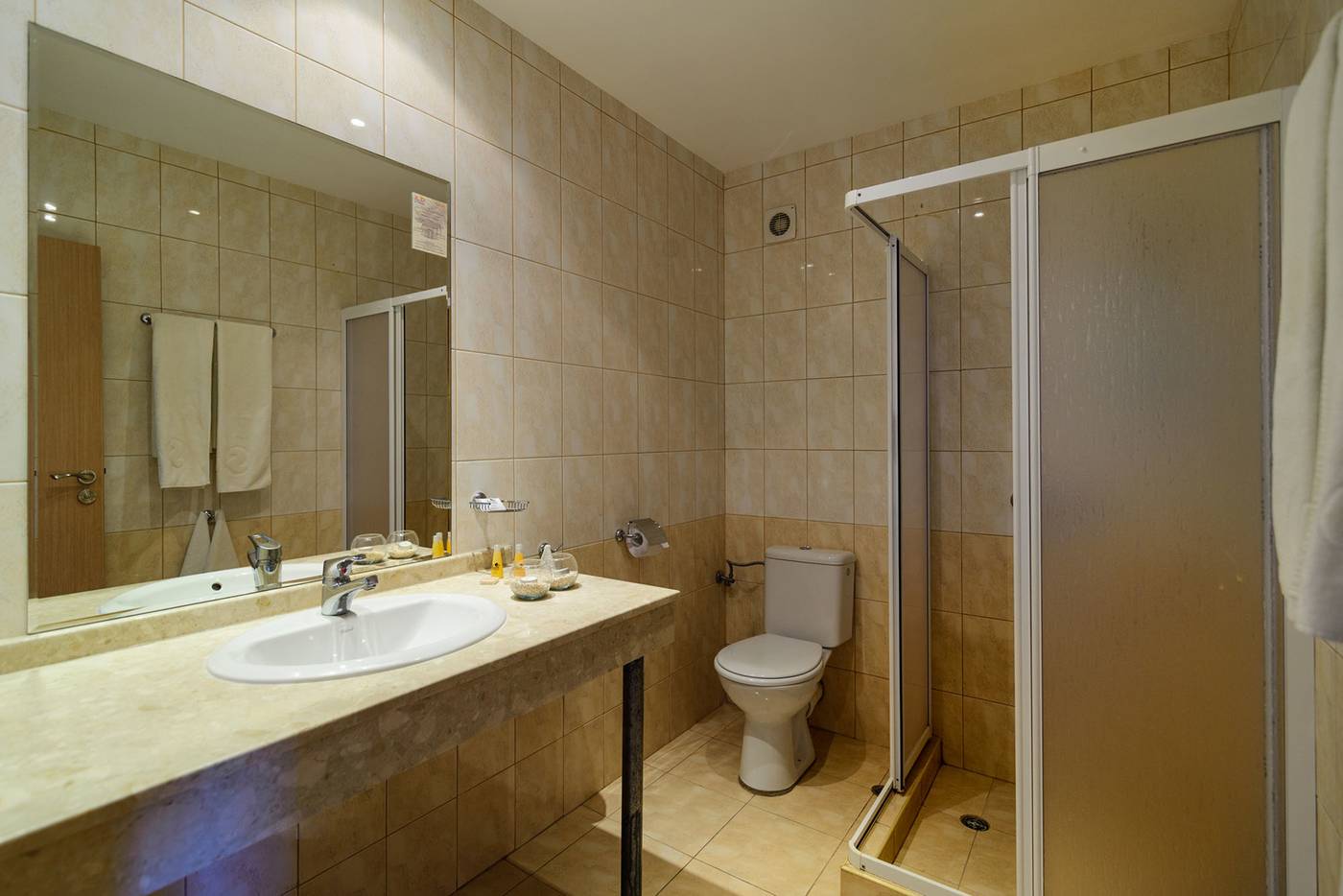 Primasol-Sunlight-Sunrise-Room-27