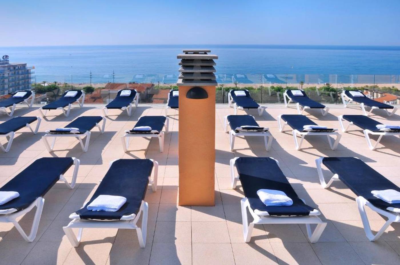 Checkin-Catalonia-Terrace-40