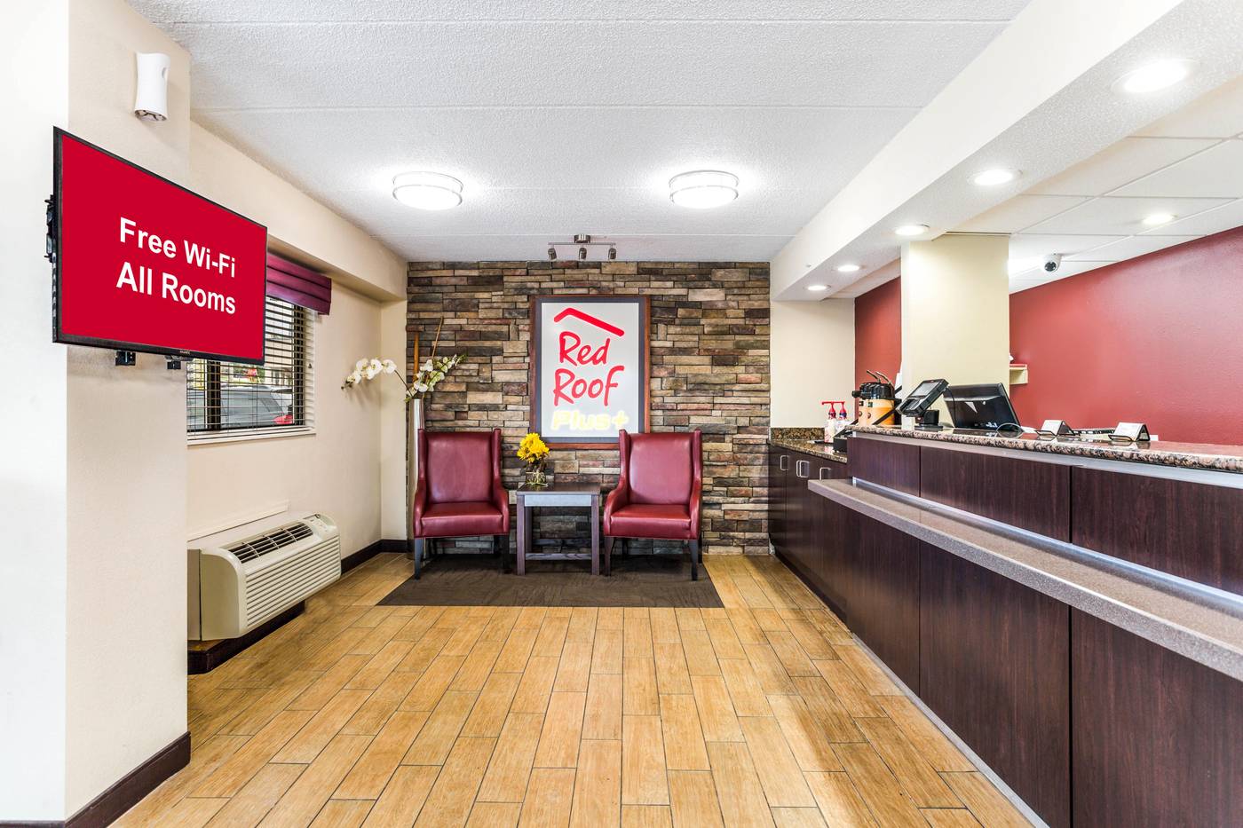 Red Roof PLUS+ Nashville North - Goodlettsville-United States-GOODLETTSVILLE-Lobby-7