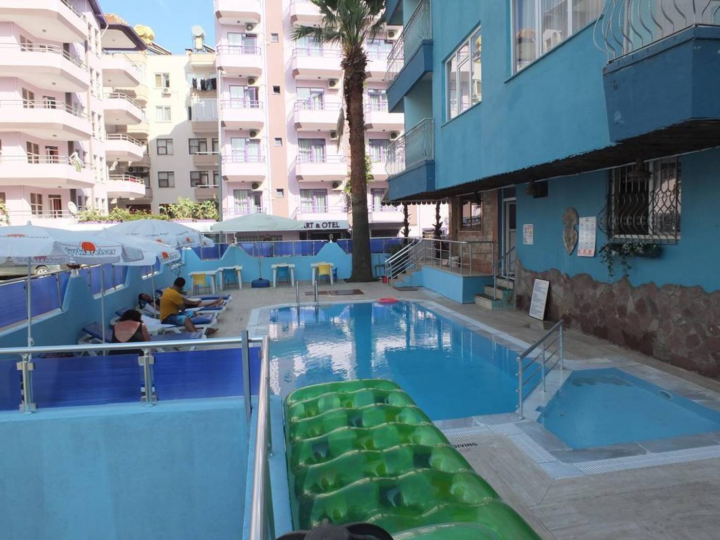 Resitalya-Hotel-Pool-5