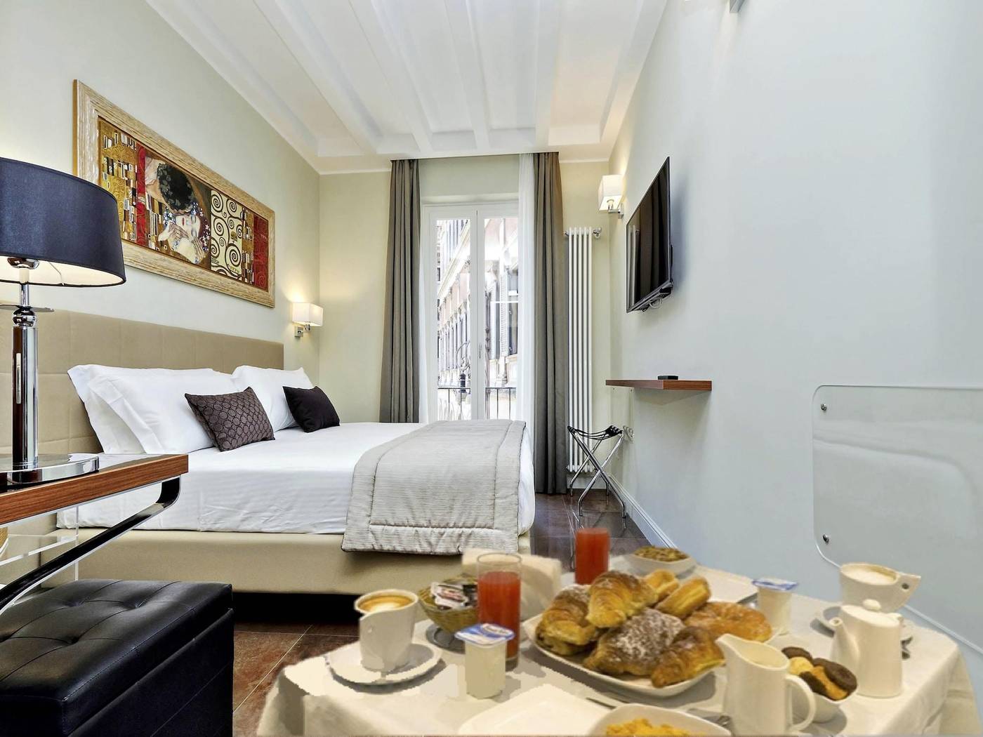 Piazza-Venezia-Grand-Suite-Room-19