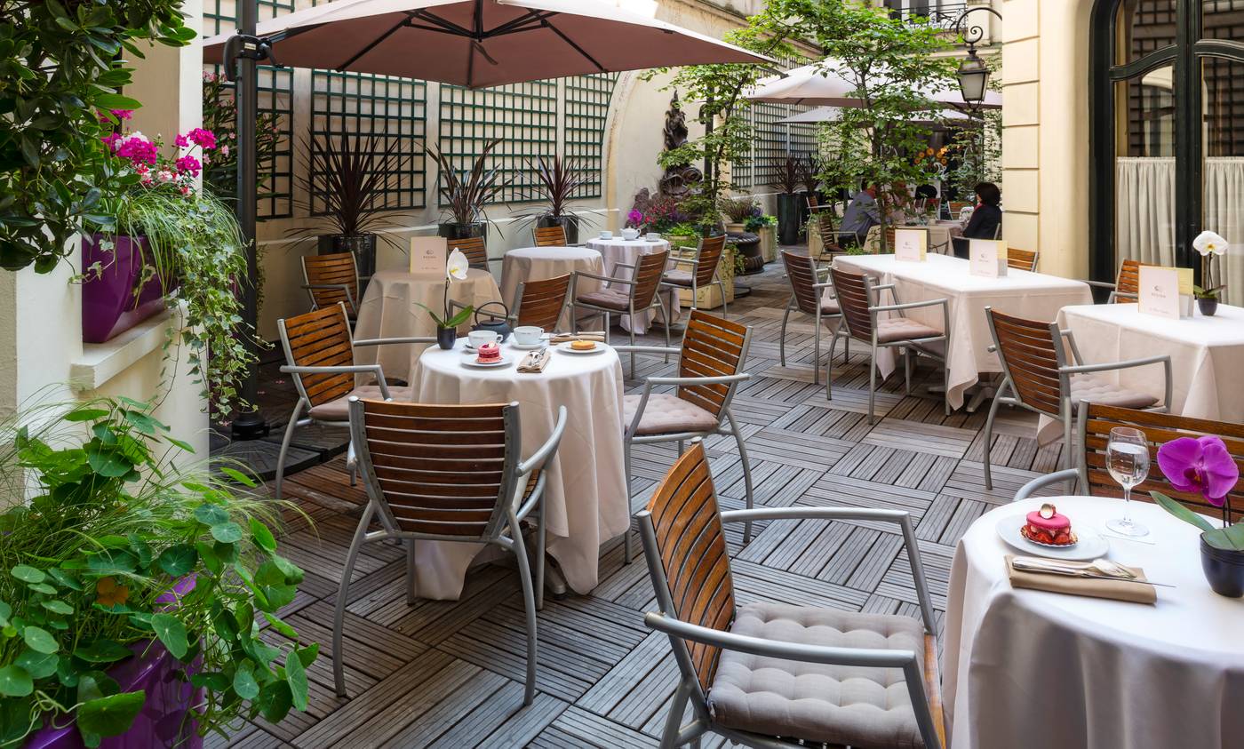 Regina-Hotel-Terrace-64