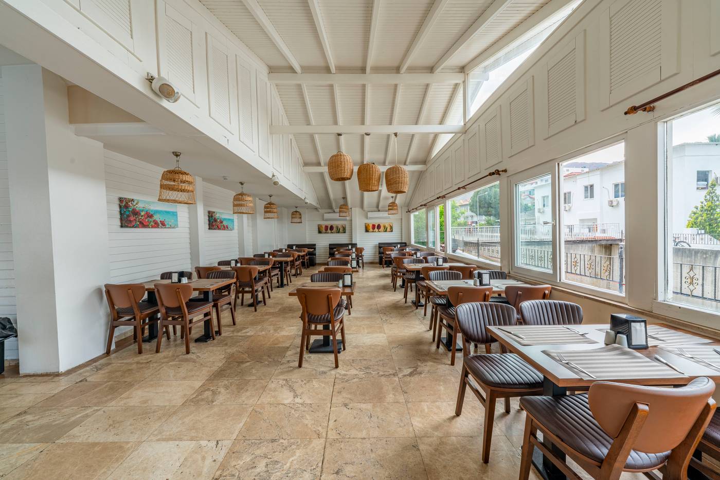 Club-Munamar-Beach-Resort-Restaurant-48