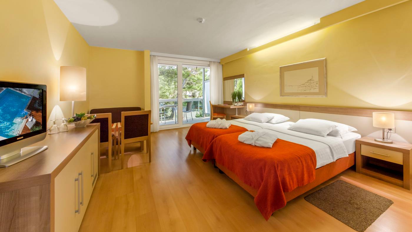 Hotel-Aurora-Room-18