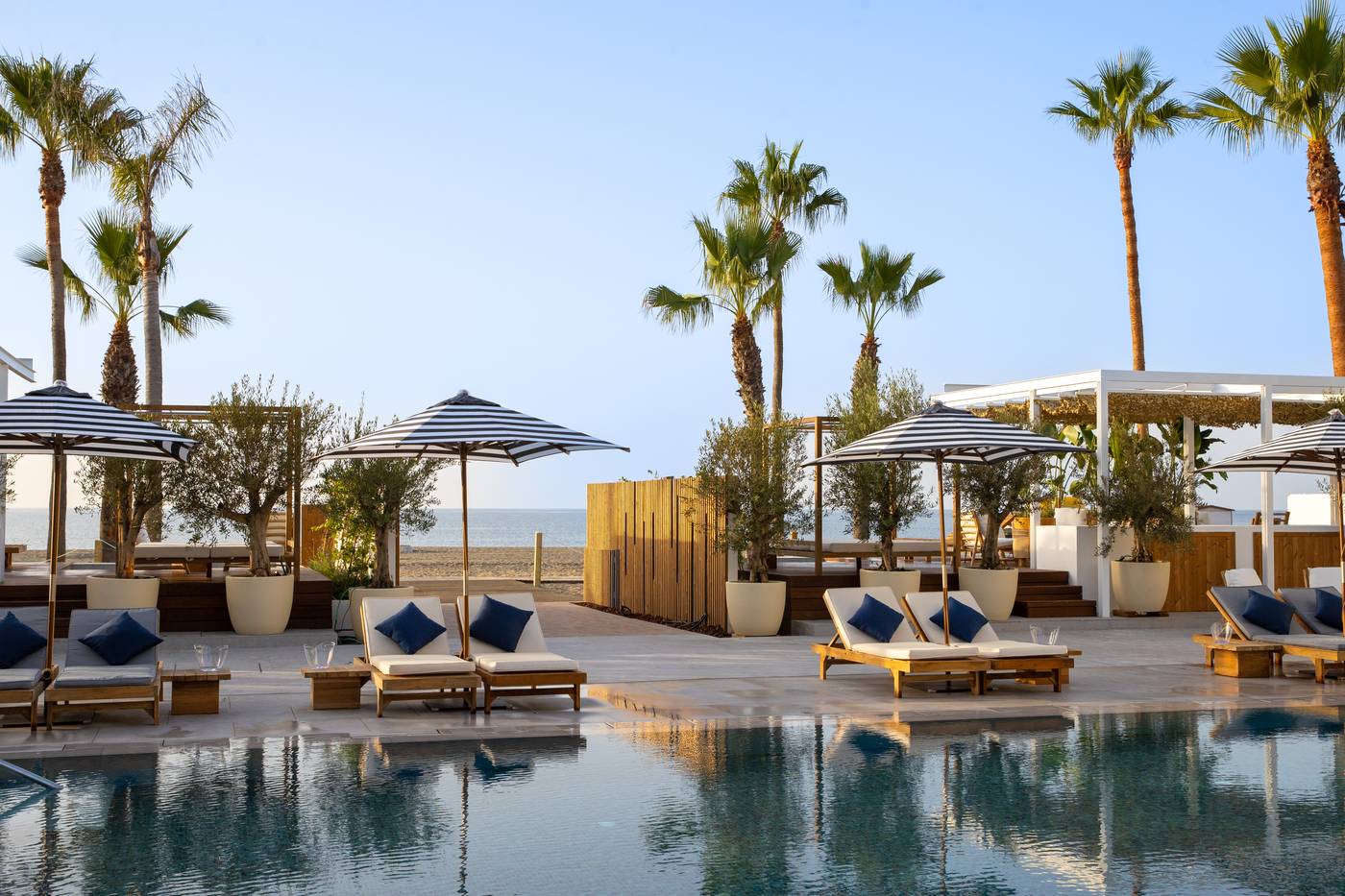 METT-Hotel---Beach-Resort-Marbella-Estepona-Pool-15