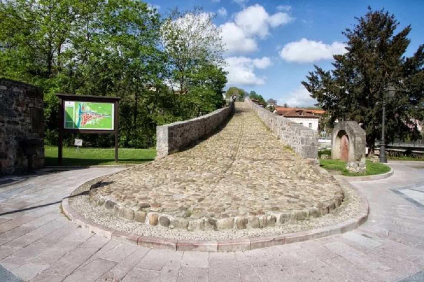 Sella-Spain-CANGAS DE ONIS-General view-4