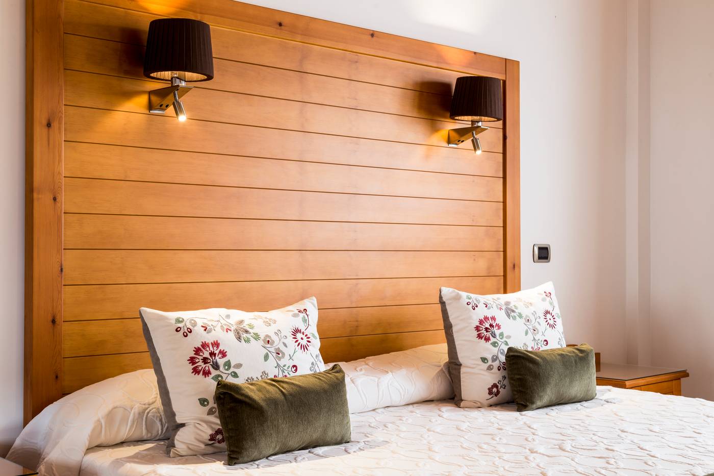 Melva-suite-hotel-Room-27