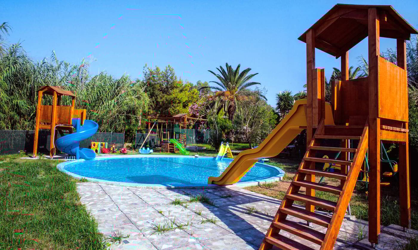 May-Pool-44