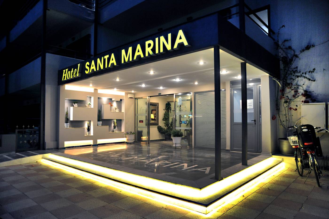 Santa-Marina-Hotel-Apartaments-General-view-47
