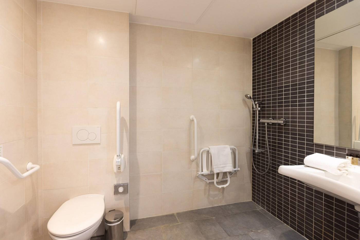 Luxotel-Cannes-Room-27