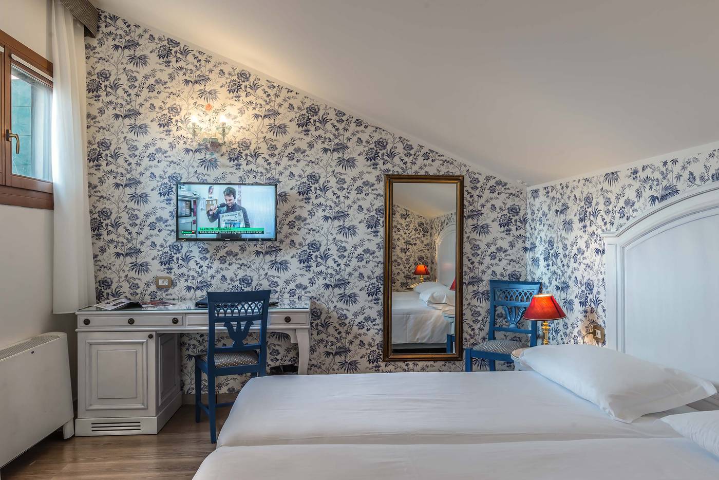 La-Fenice-et-des-Artistes-Room-54