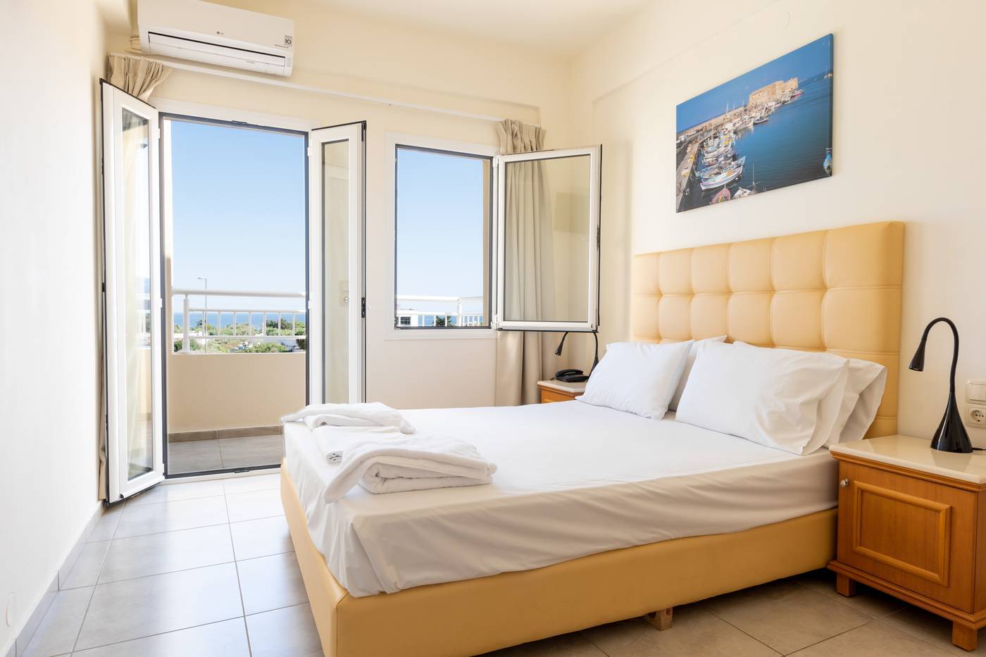 Anastasia-Hotel-Room-30