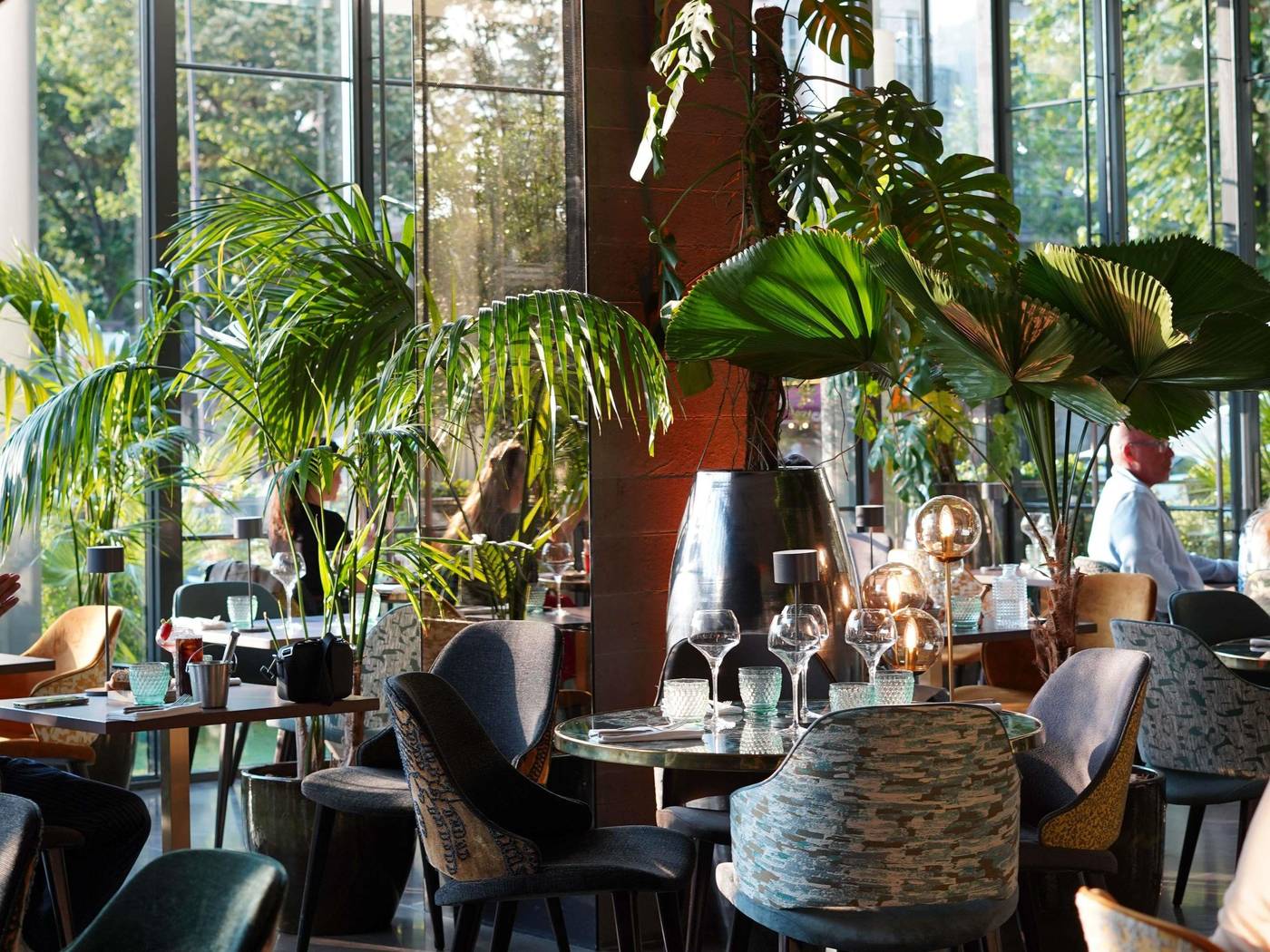 Pullman-Paris-Tour-Eiffel-General-view-22