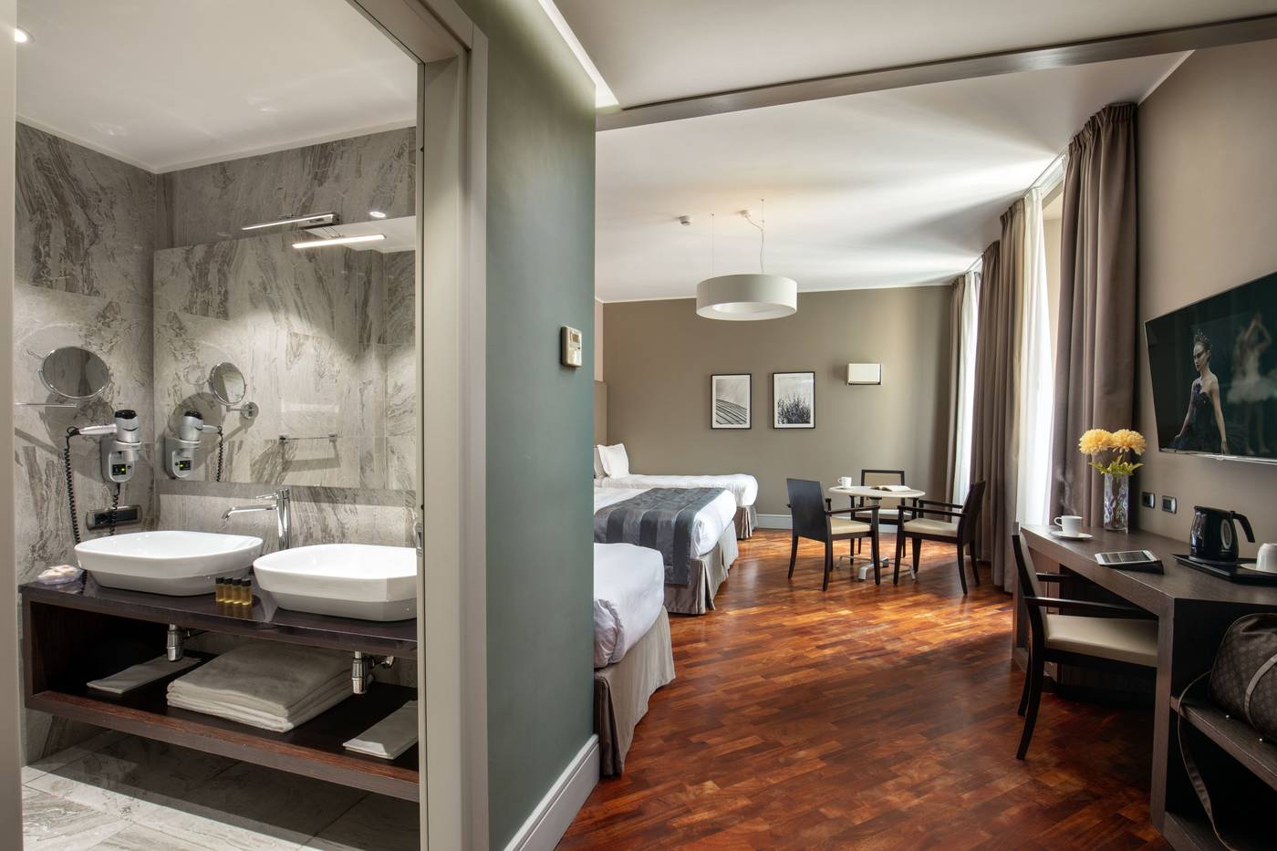 Monti-Palace-Hotel-Room-20