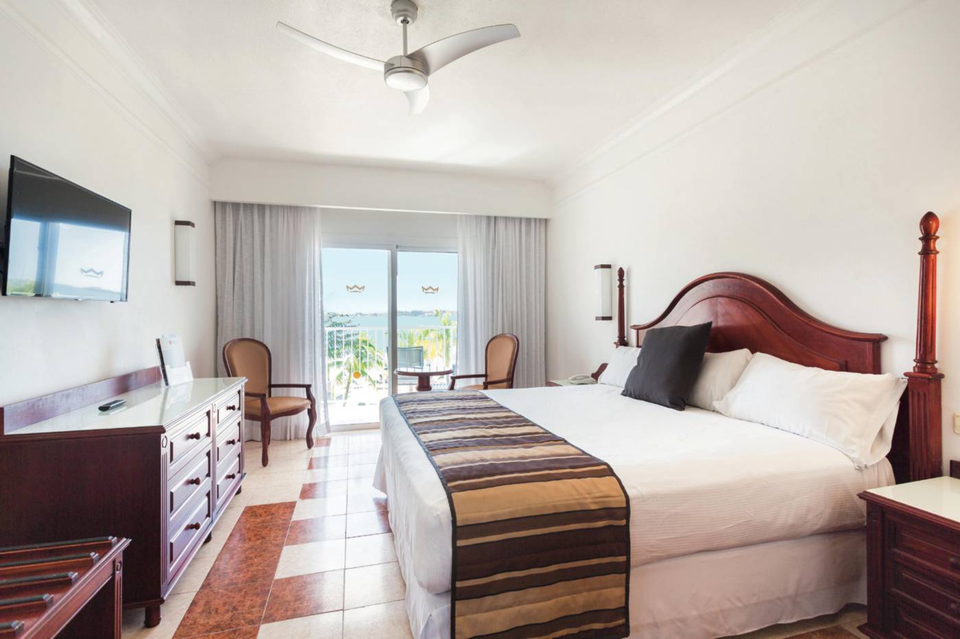 Riu-Club-Negril-All-Inclusive-Room-23
