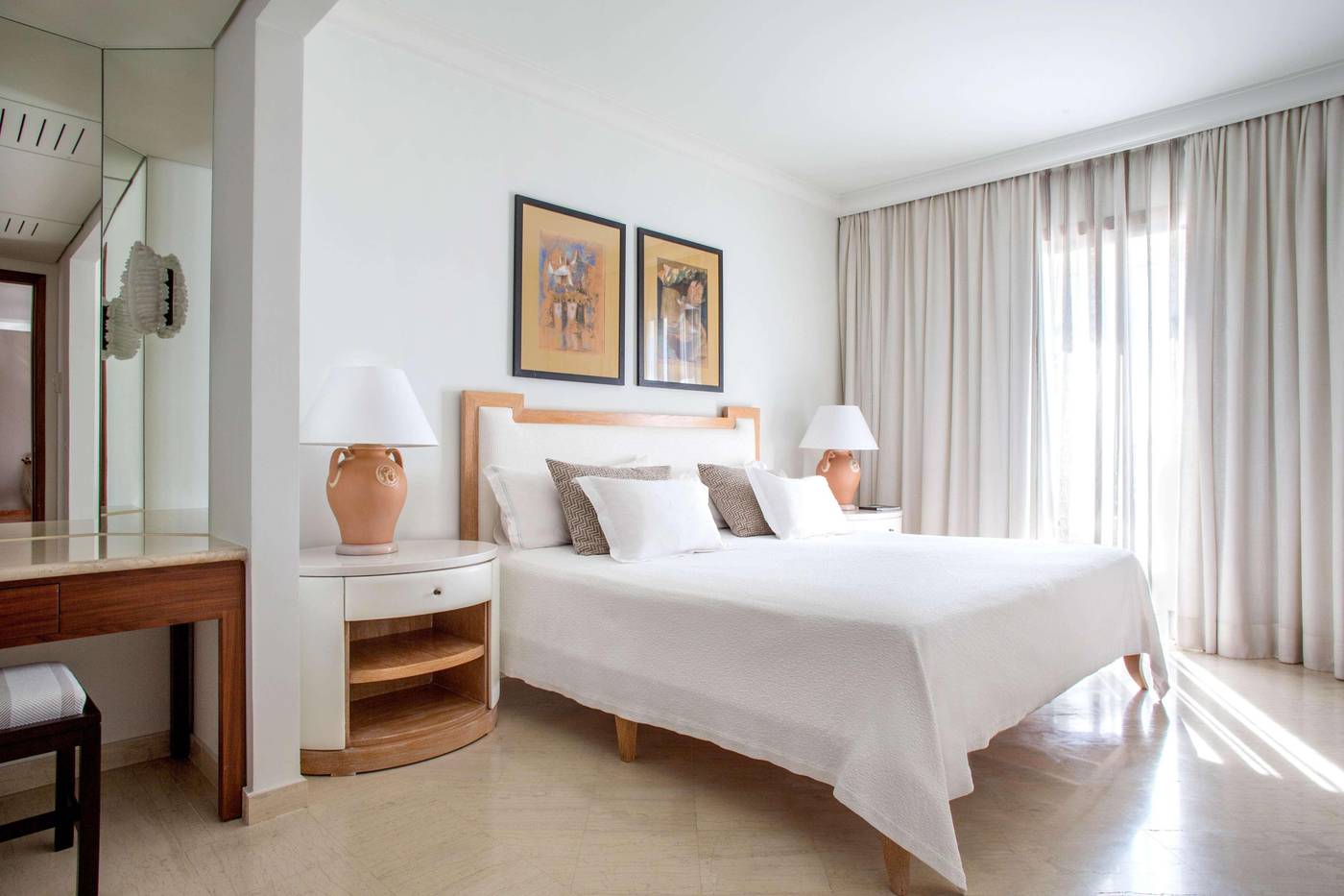 The-Annabelle-Room-37