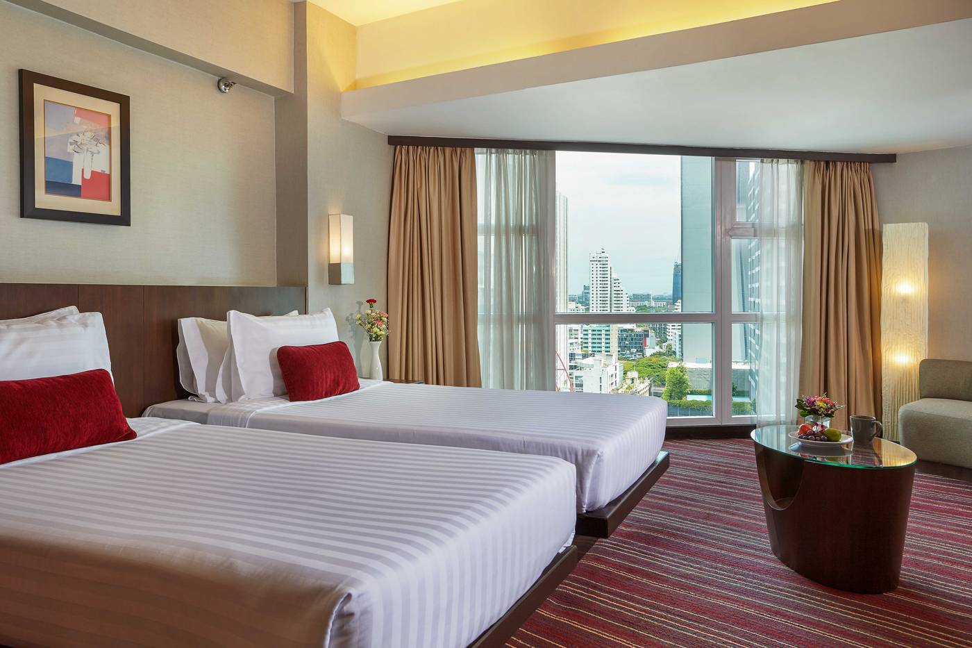 Ambassador-Bangkok-Room-10