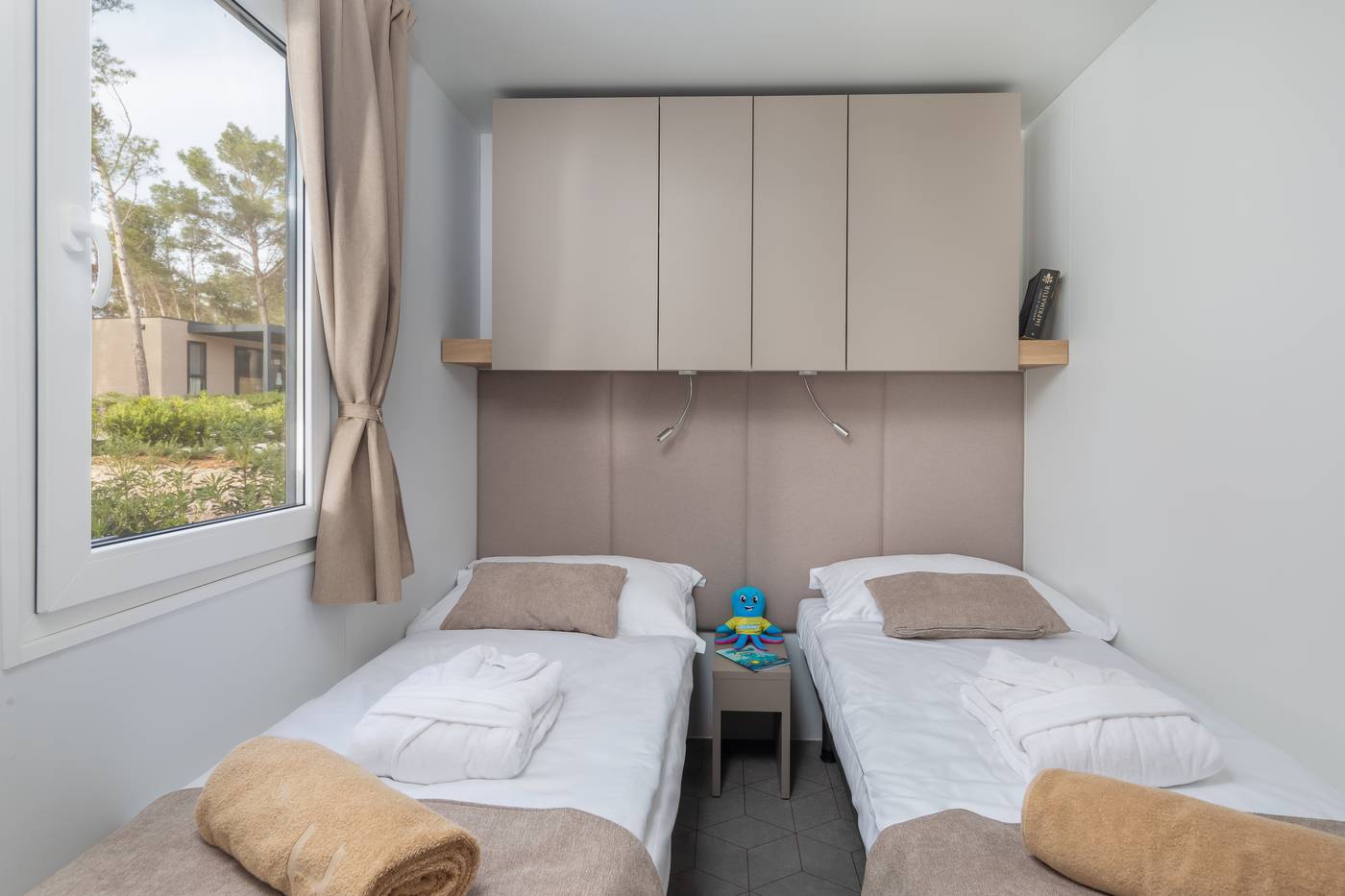 Aminess-Avalona-Camping-Resort-Room-54