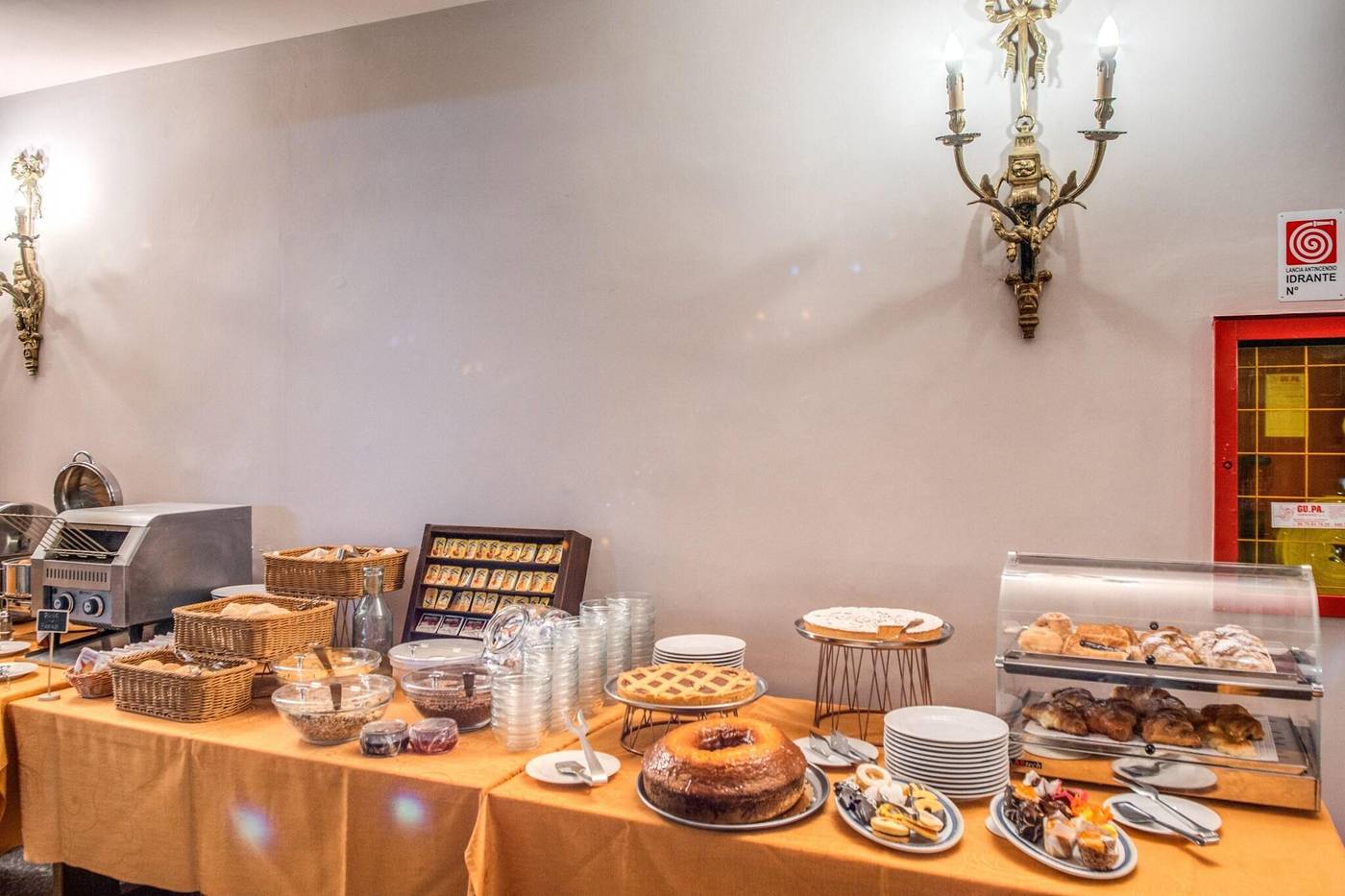 Madison-Restaurant-73