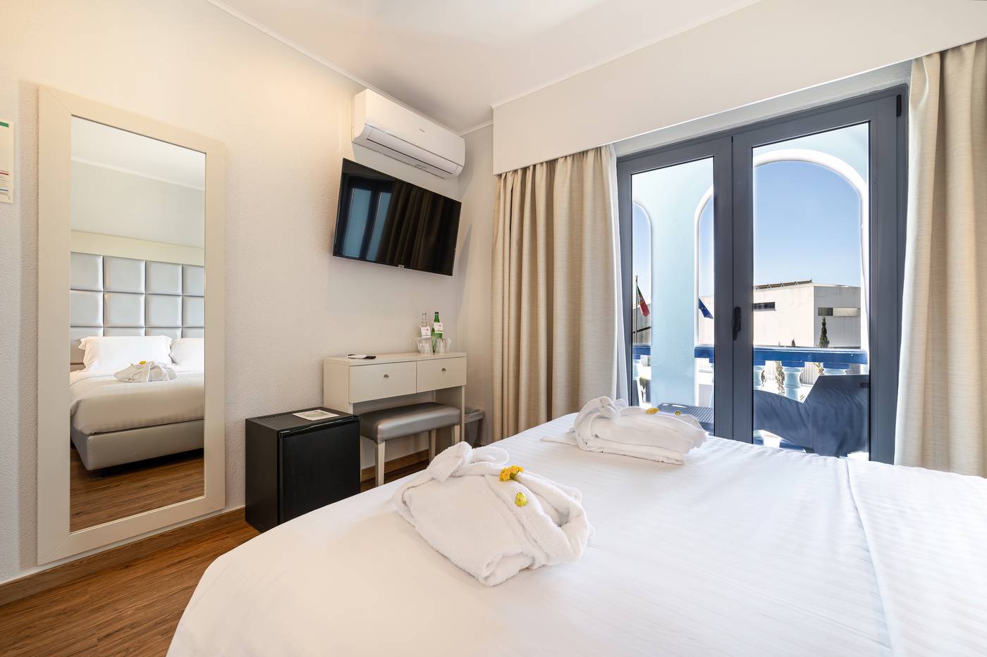 Hotel-Santa-Eulalia-Praia-Room-27