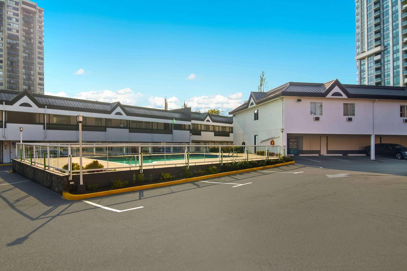 SureStay by Best Western North Vancouver Capilano-Canada-North Vancouver-General view-4