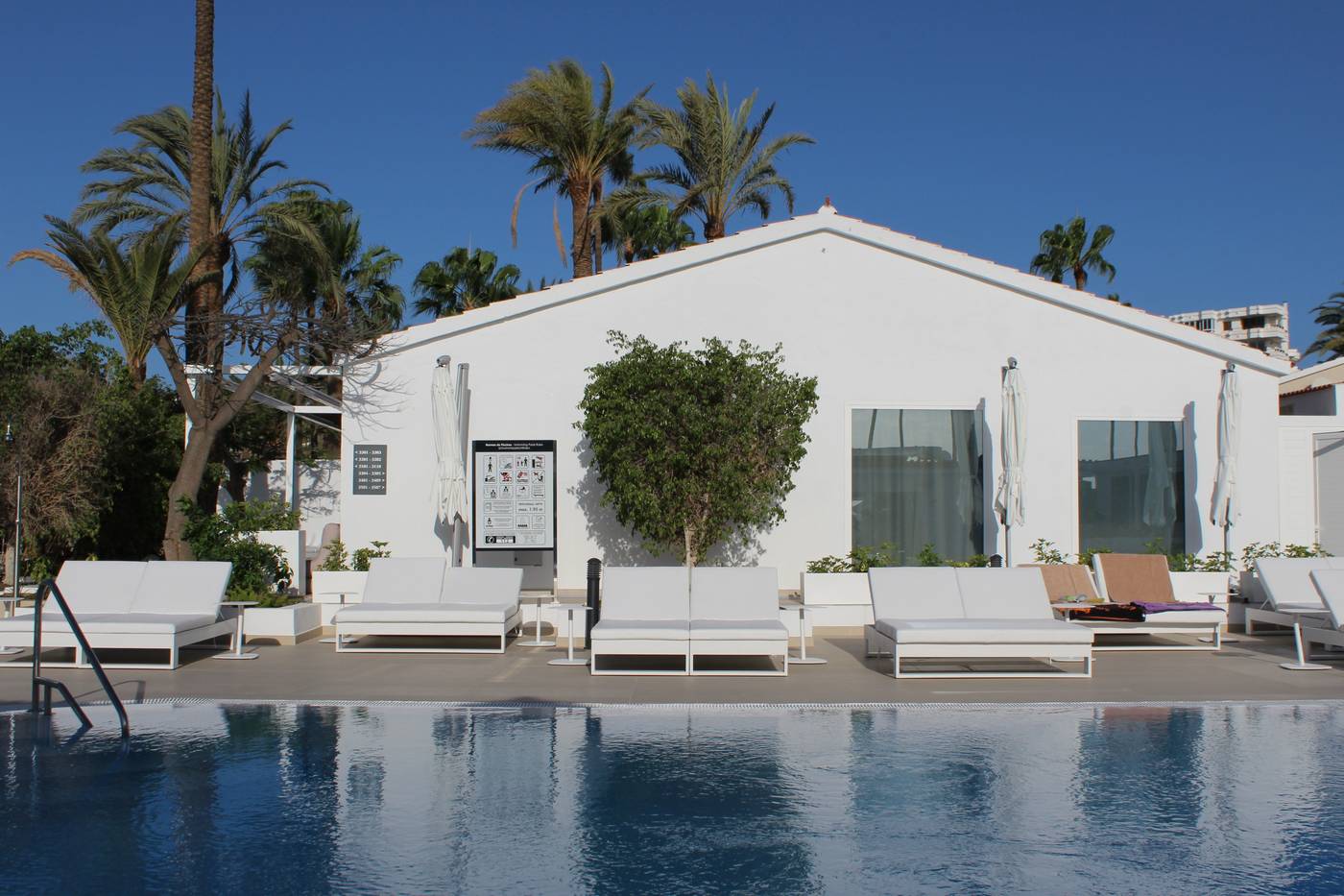 HL-Paradise-Island-Pool-2