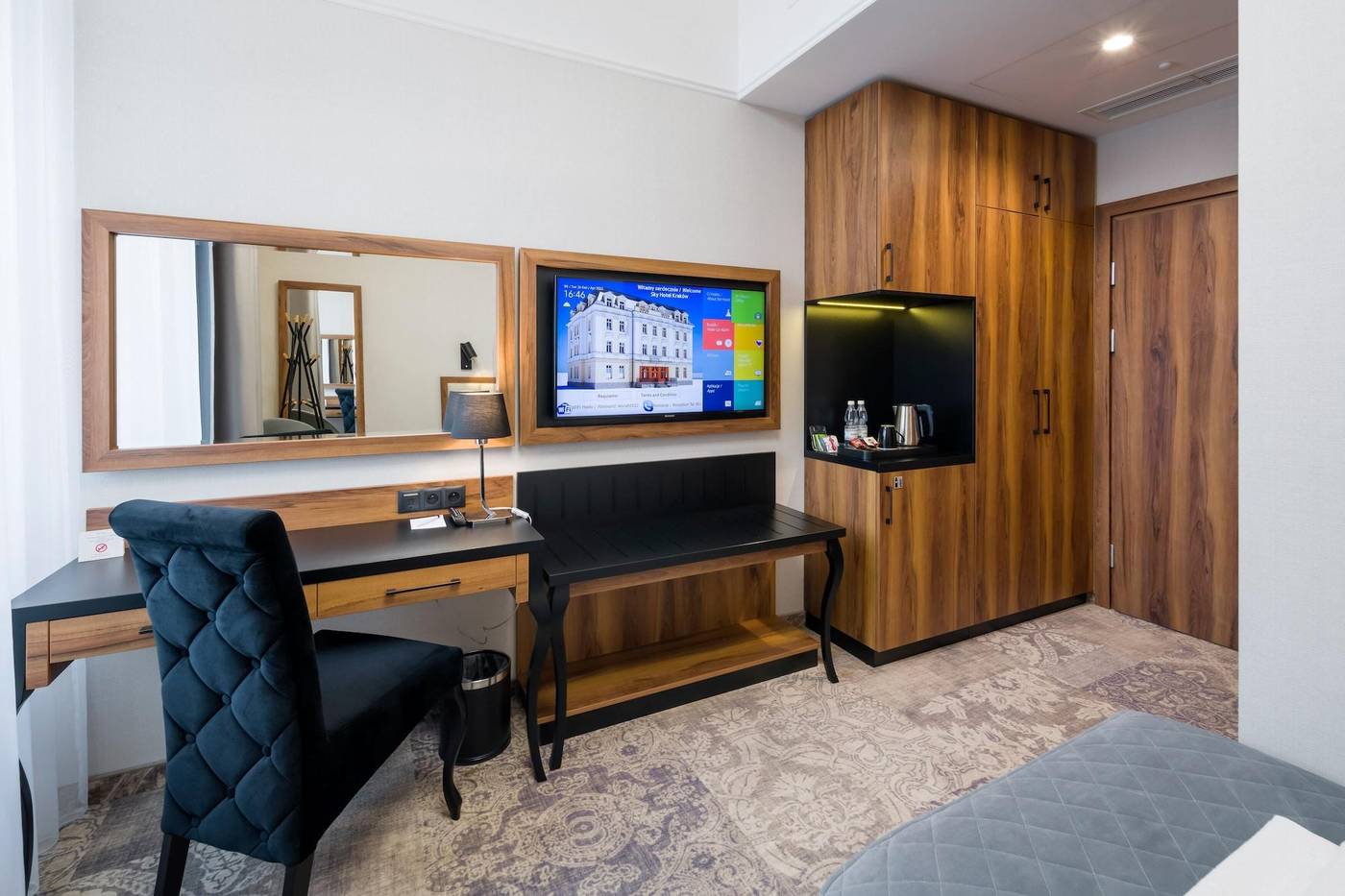 Sky-Hotel-Krakow-Room-8