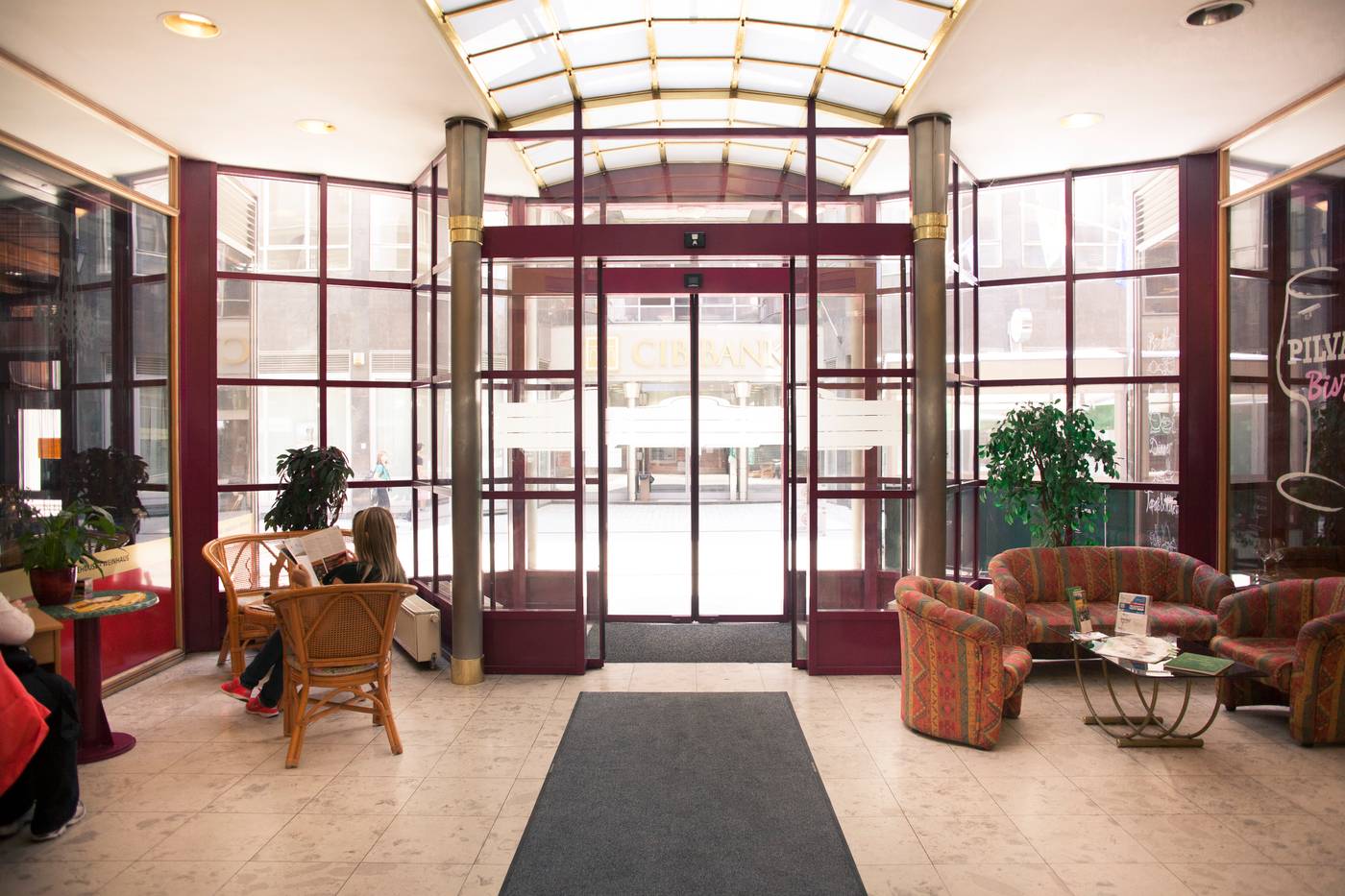 Pilvax-Hotel-Budapest-Lobby-6