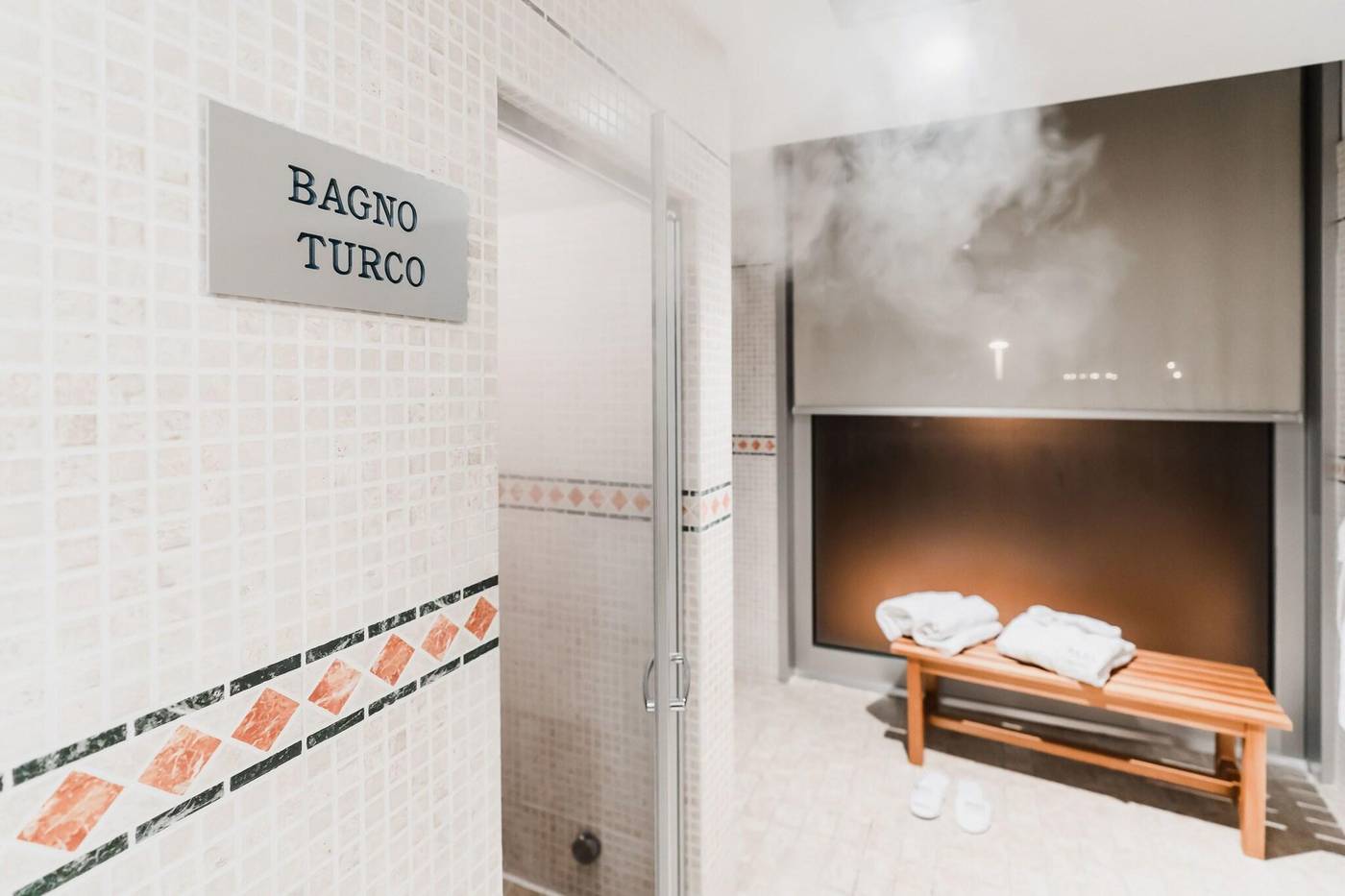 Max-Hotel-Livorno-Sports-and-Entertainment-23