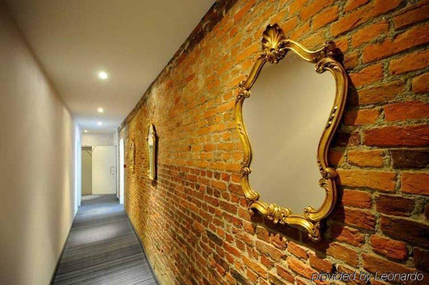 Hotel 3 Paardekens-Belgium-MECHELN -Lobby-4