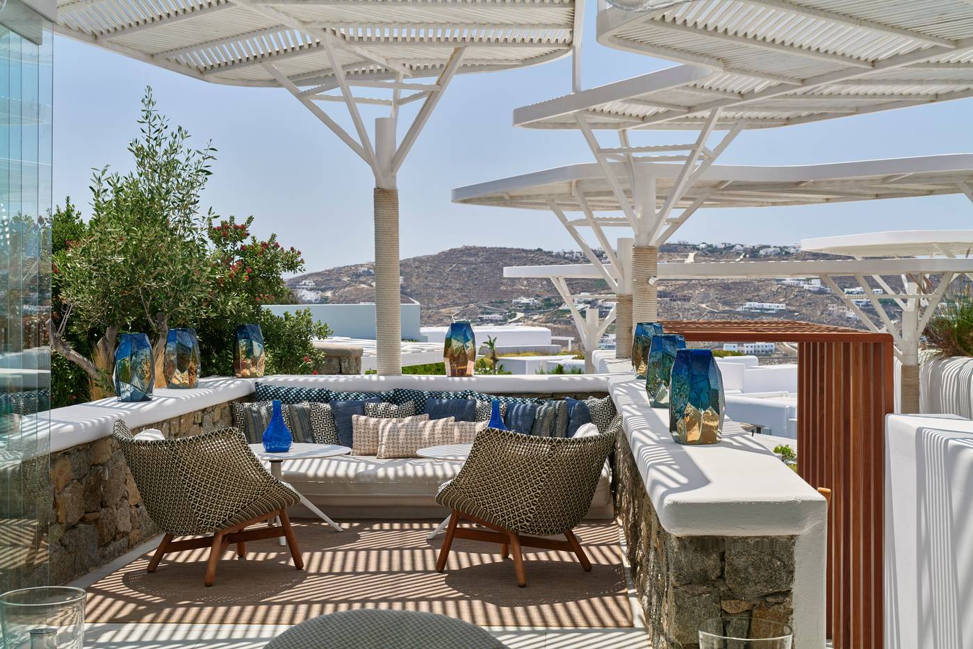 Myconian-Kyma---Design-Hotels-Lobby-21