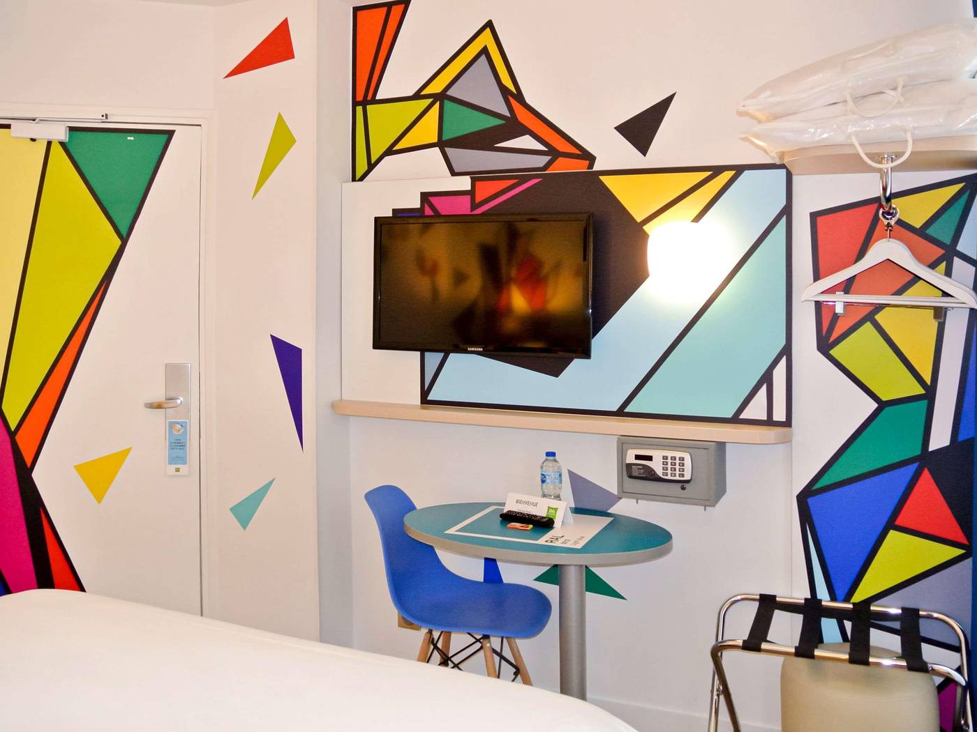 ibis-Styles-Paris-Maine-Montparnasse-Room-25