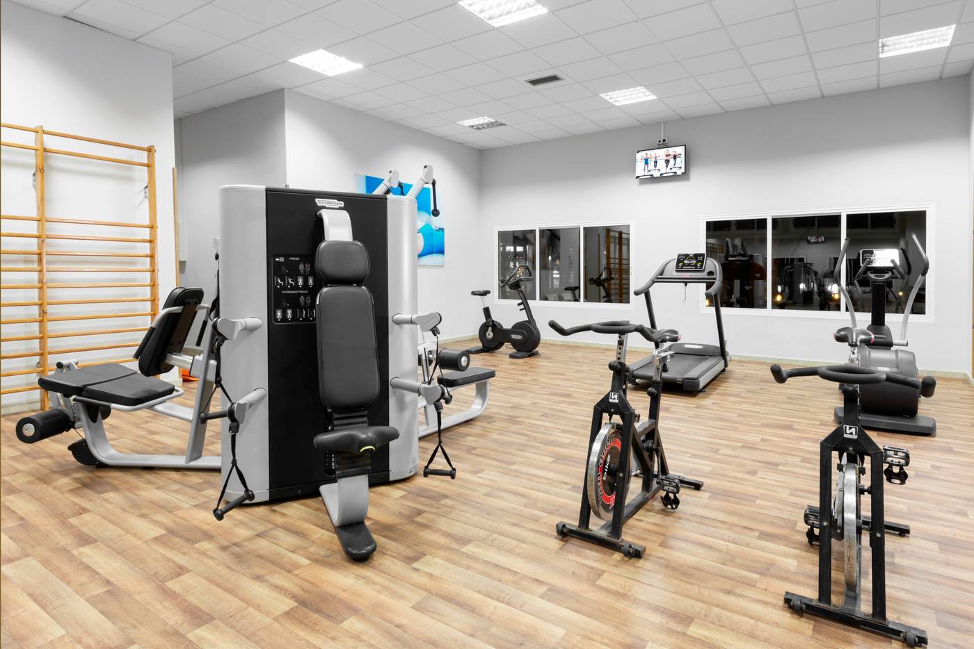 Elba-Sara-Beach---Golf-Resort-Sports-and-Entertainment-53