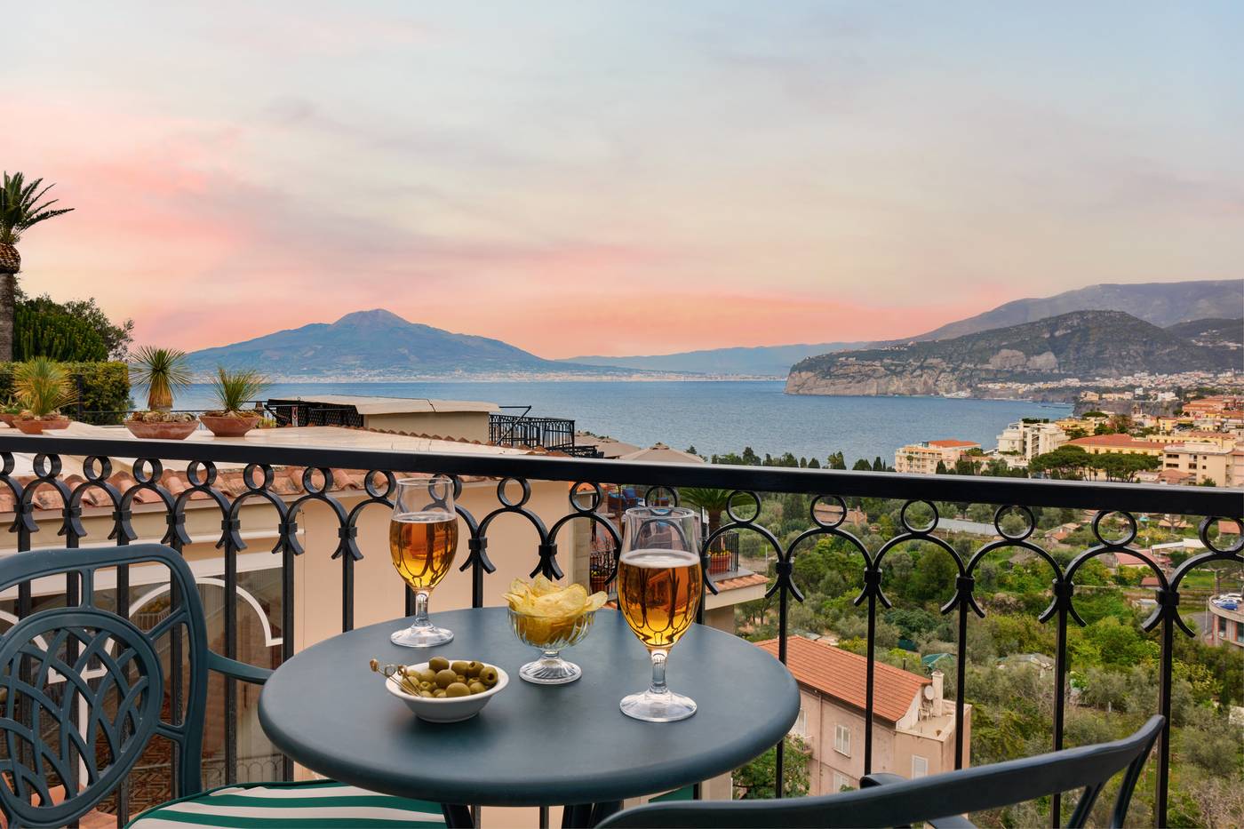 Grand-Hotel-Capodimonte-Room-61