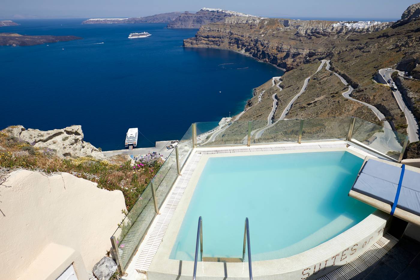 Suites-of-the-Gods-Cave-Spa-Room-54